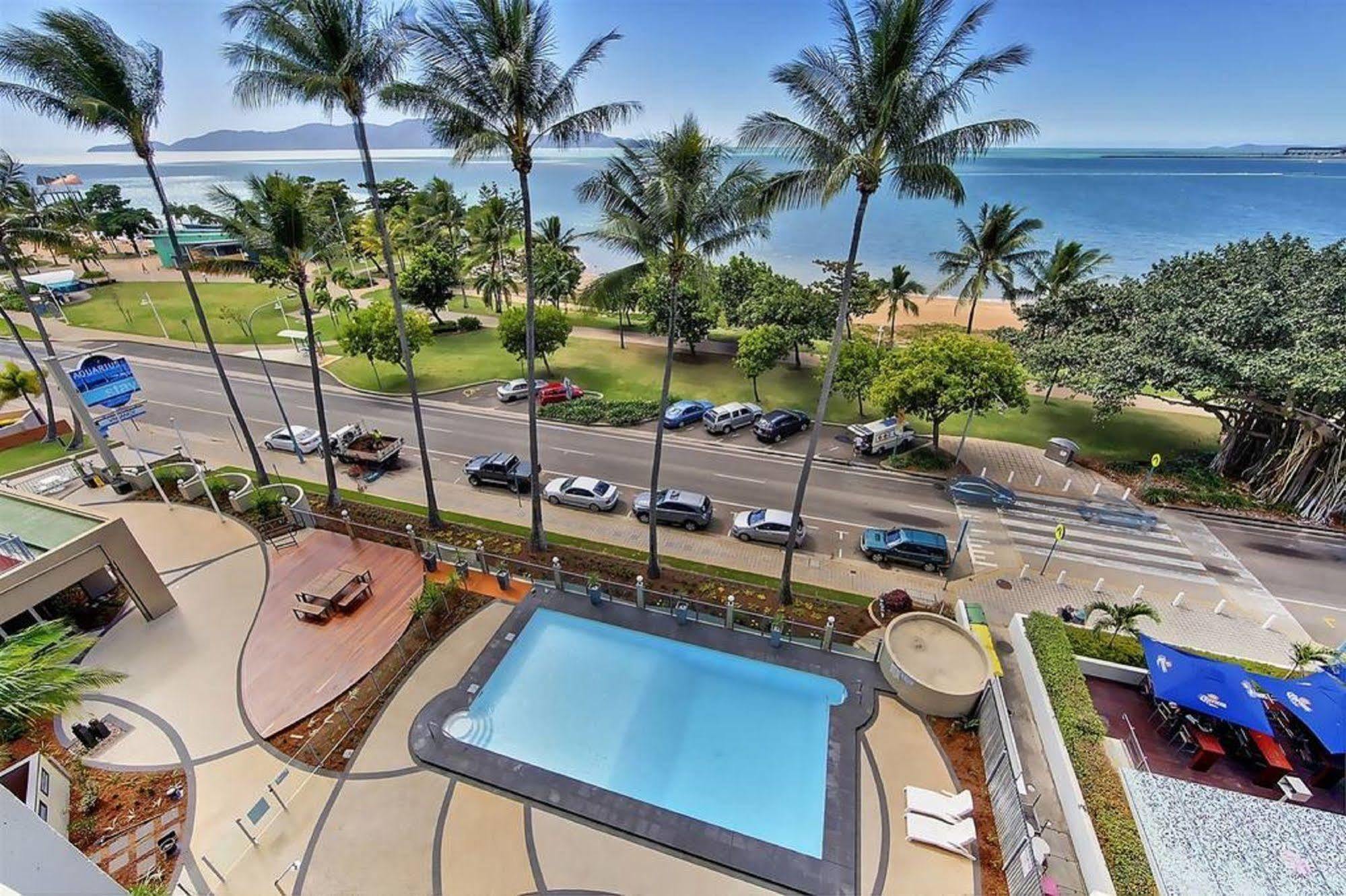 Aquarius On The Beach Townsville Eksteriør billede